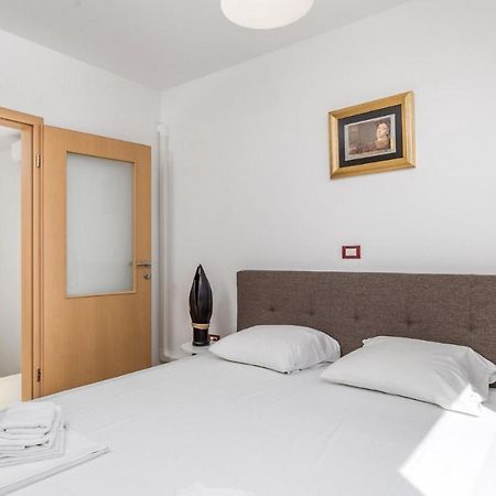 Rona Apartment Denis 乌马格 外观 照片