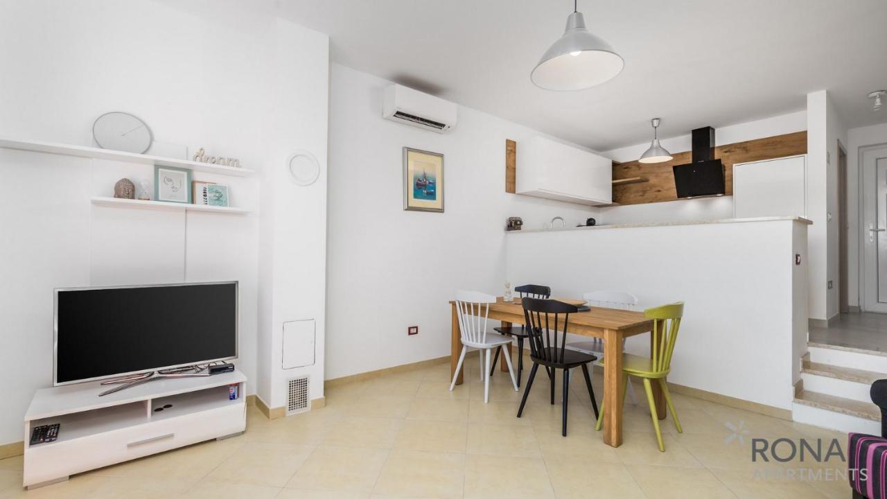 Rona Apartment Denis 乌马格 外观 照片