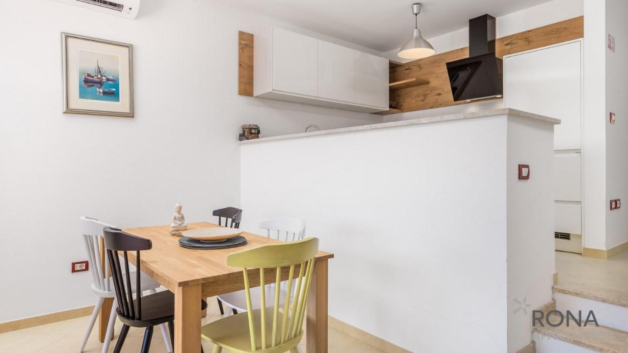 Rona Apartment Denis 乌马格 外观 照片
